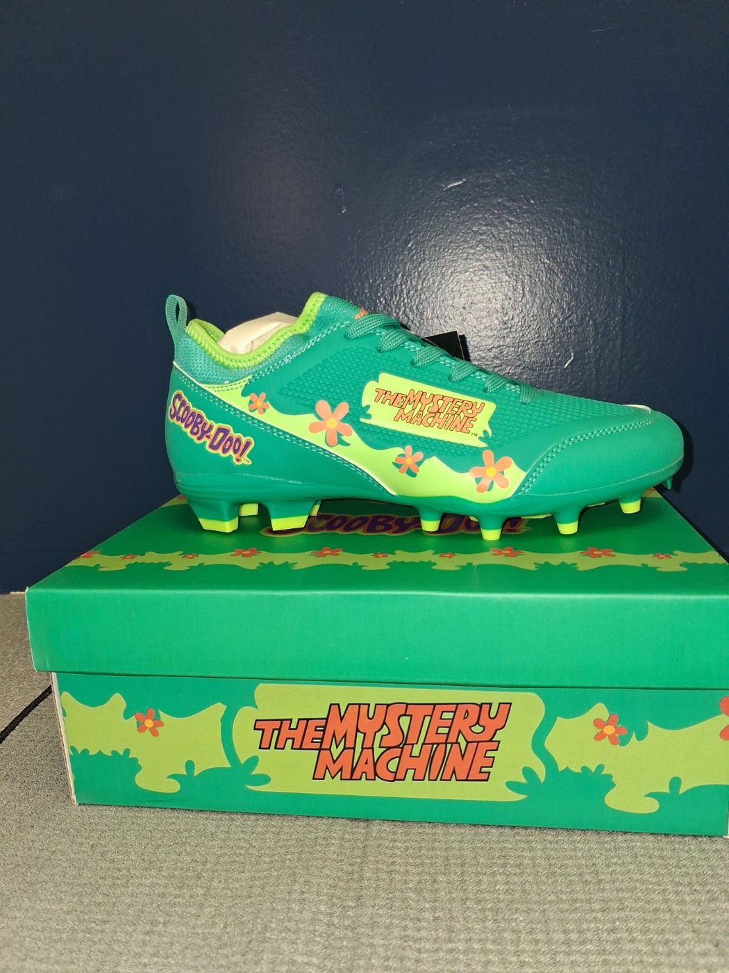 Scooby-Doo! The Mystery Machine Cleats