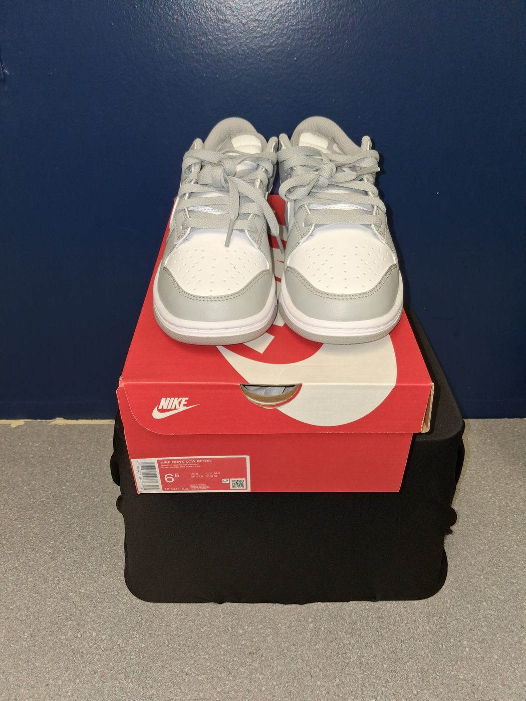 Nike Dunk Low Retro, top
