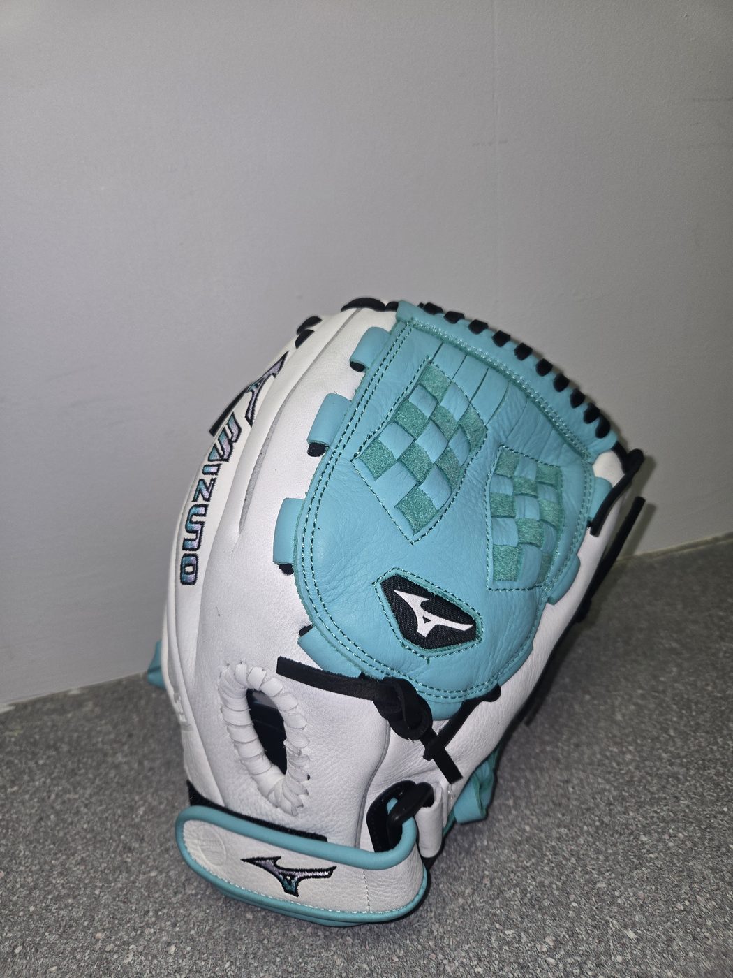 Mizuno Franchise Fastpitch 12" Glove