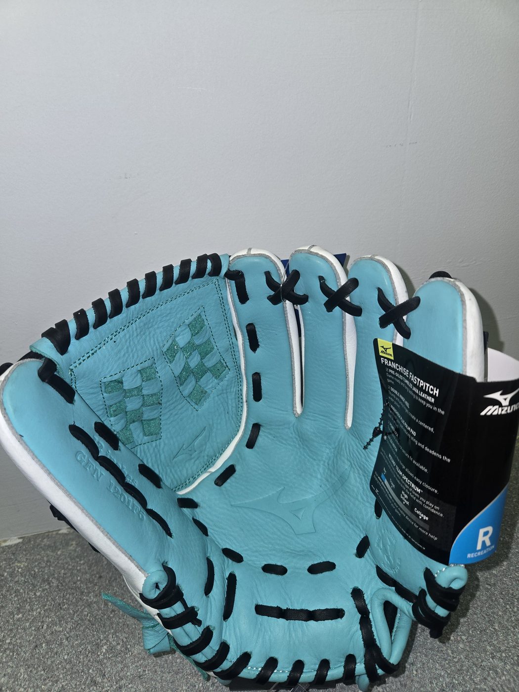 Mizuno Franchise Fastpitch 12" Glove, palm
