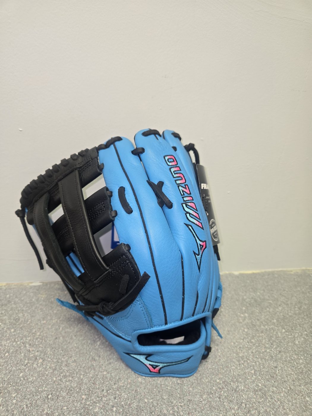 Mizuno Franchise Sky 12.5" Glove, back
