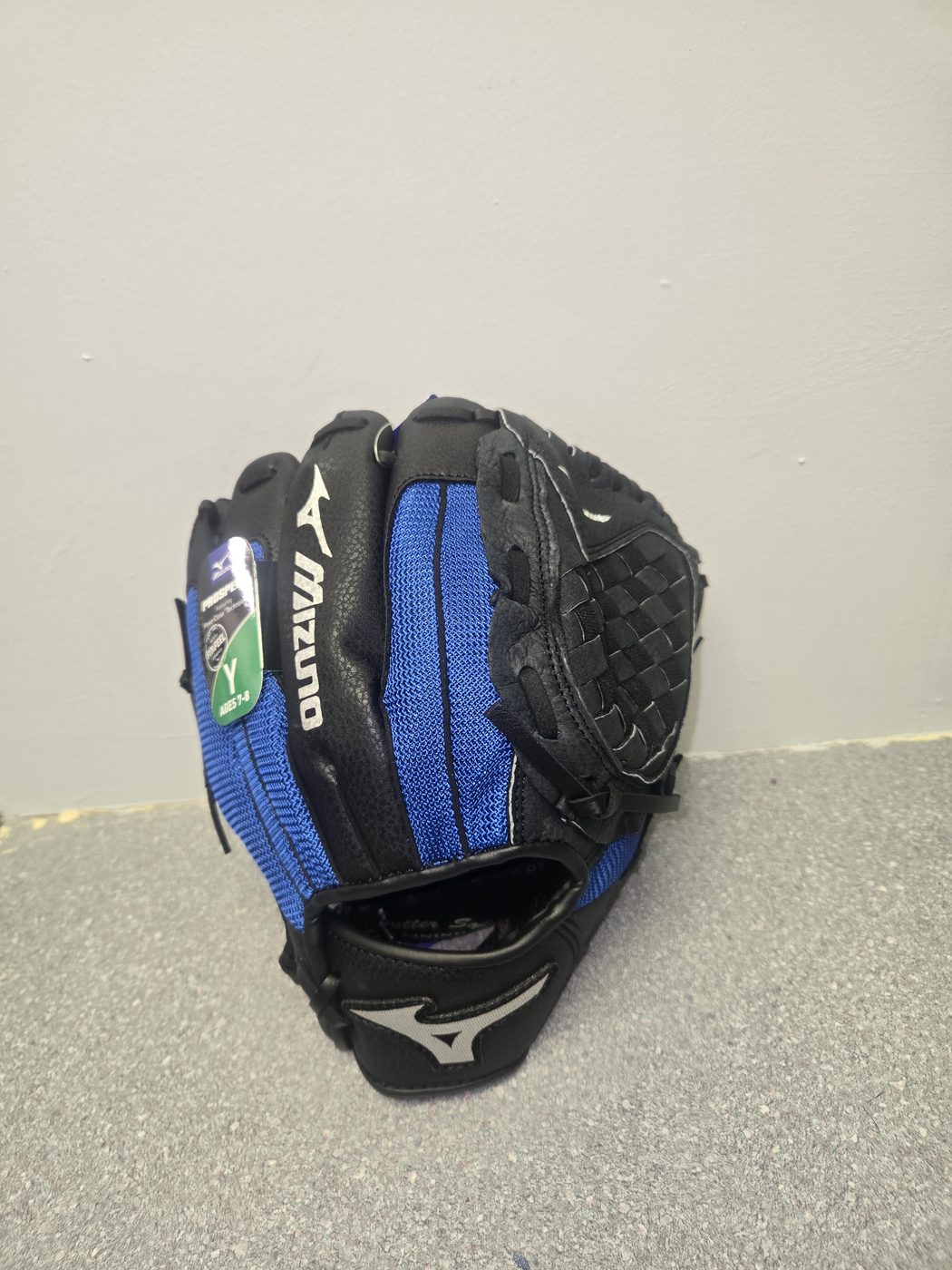 Mizuno Prospect 10.5" Glove, back