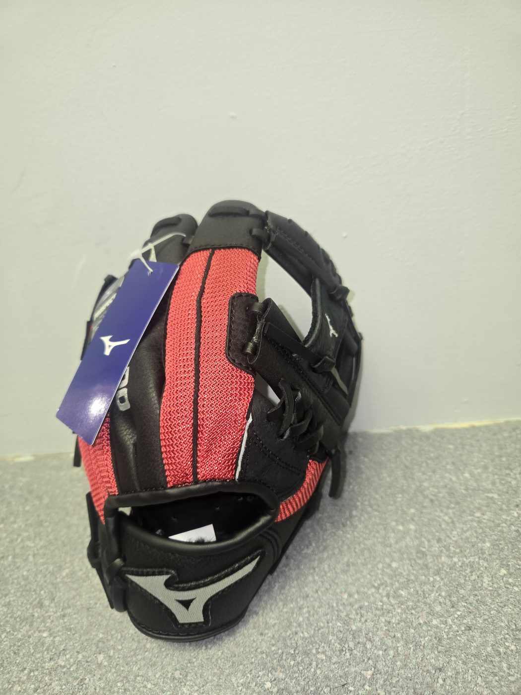Mizuno Prospect 10" Glove, back