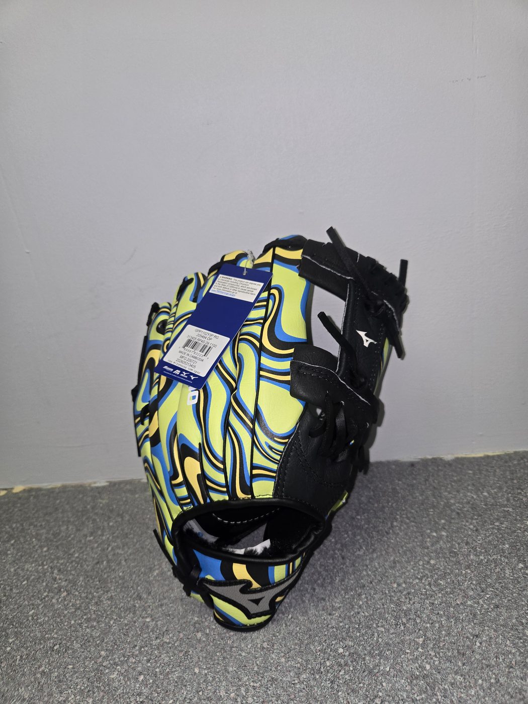 Mizuno Prospect 11" Glove, back