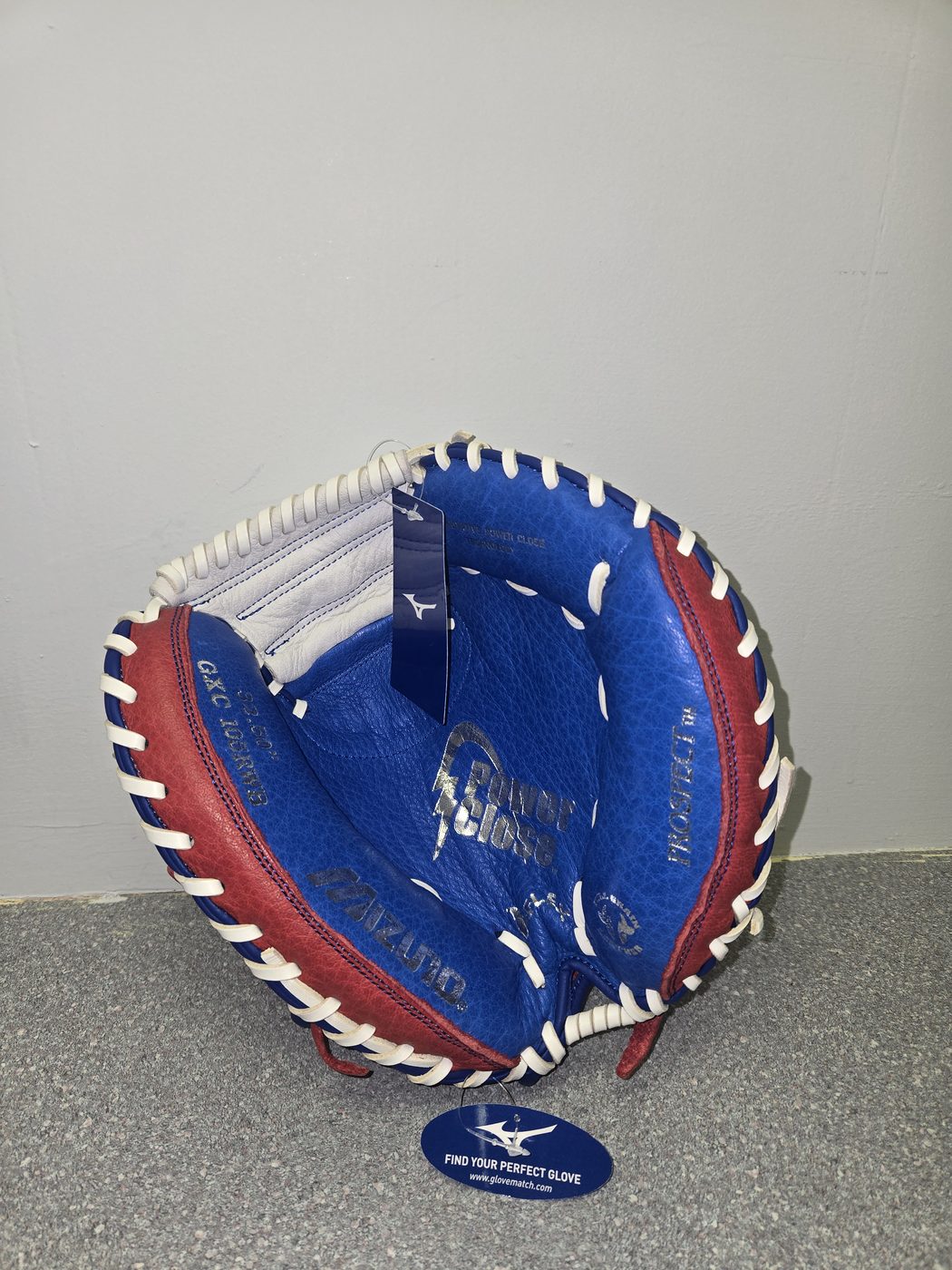 Mizuno Prospect 32.5" Catcher's Mitt, palm