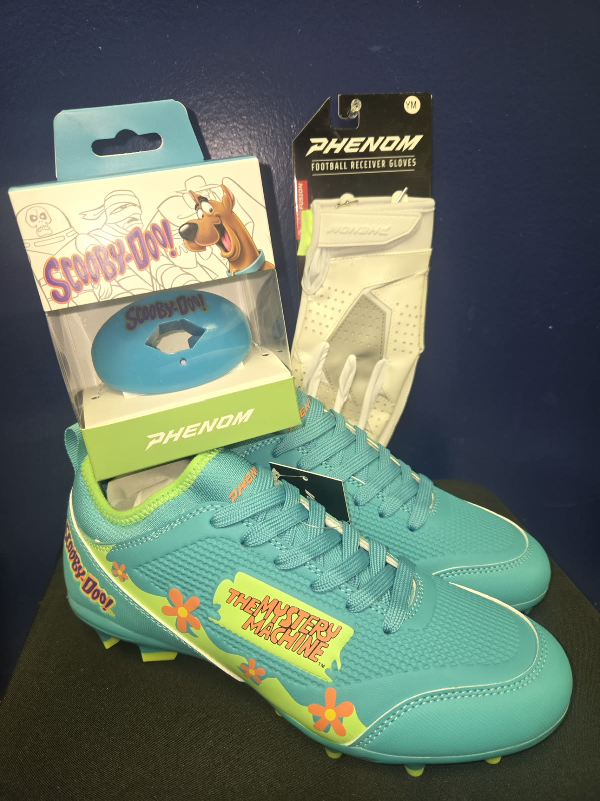 Football cleat